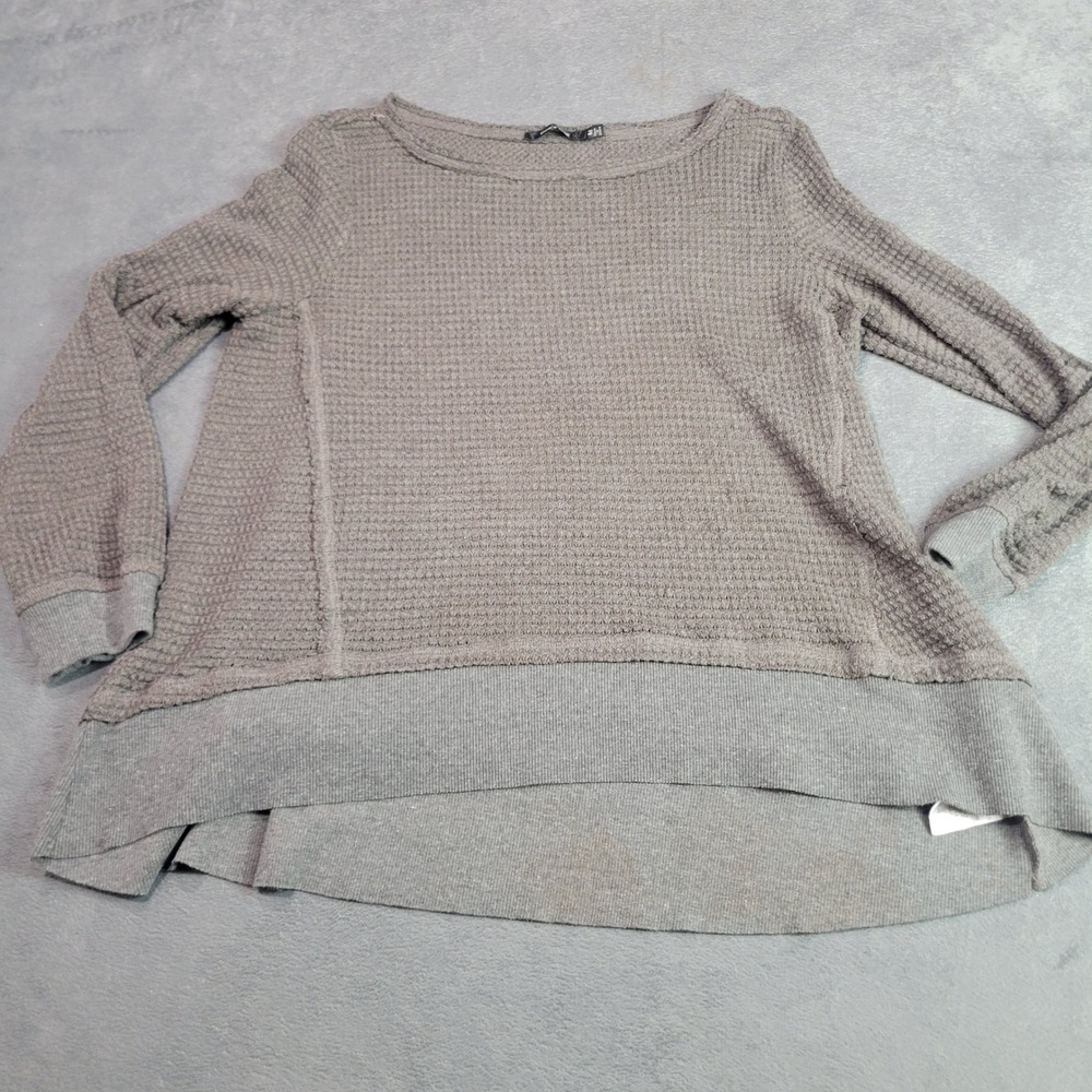 Doe & Rae Top Women Medium Grey Waffle Knit Thermal Swing High-Low Mixed Media